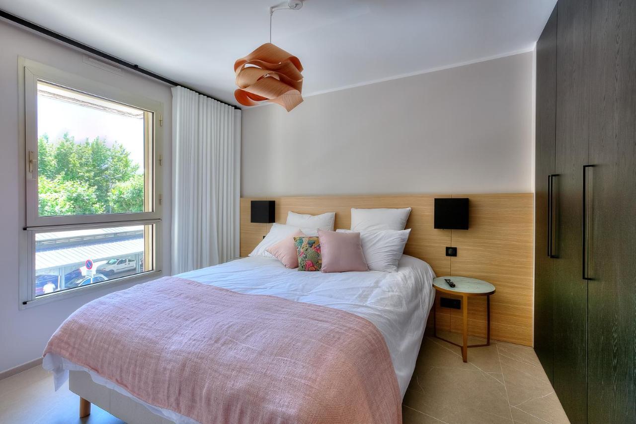 Luxury Flat With Balcony - City Center Кан Екстериор снимка